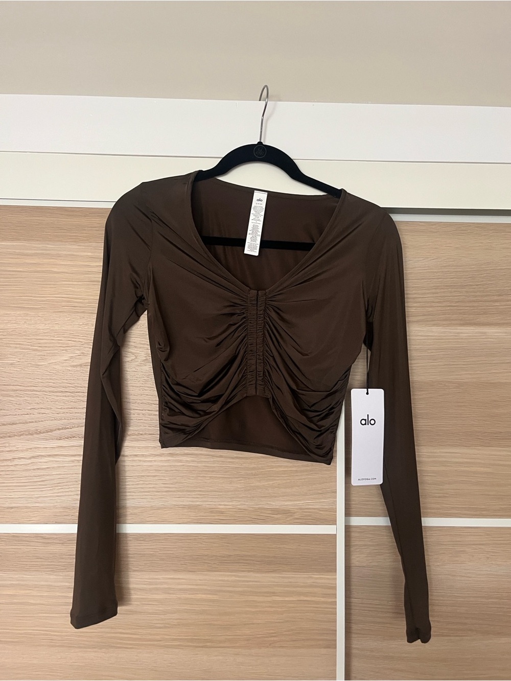 ALO Yoga Chocolate Brown Ruched V-Neck Long Sleeve Crop Top